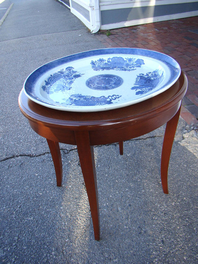 A fine late 18th/early 19th century Chinese Export Porcelain "Fitzhugh" pattern serving platter on stand